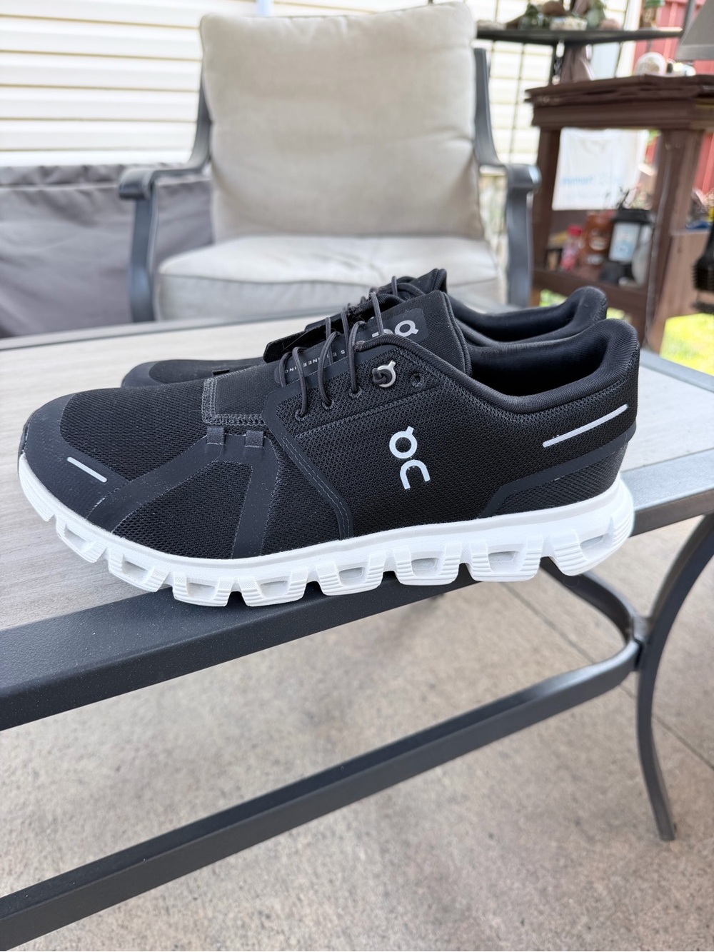 On Cloud 6 Running Men’s Cloud Running Shoes - Black/White